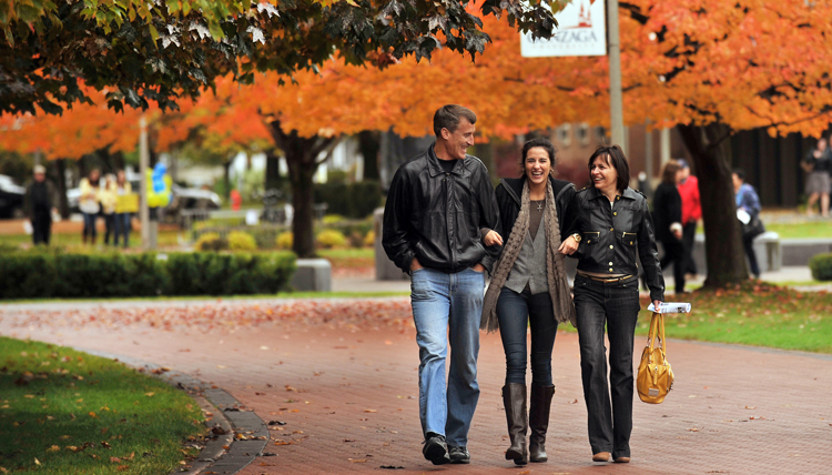 Family enjoying fall family weekend.