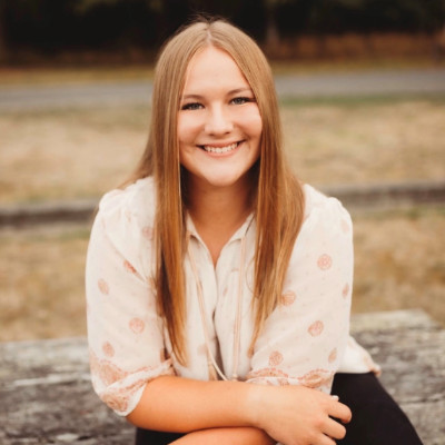 Portrait of Madi Roening