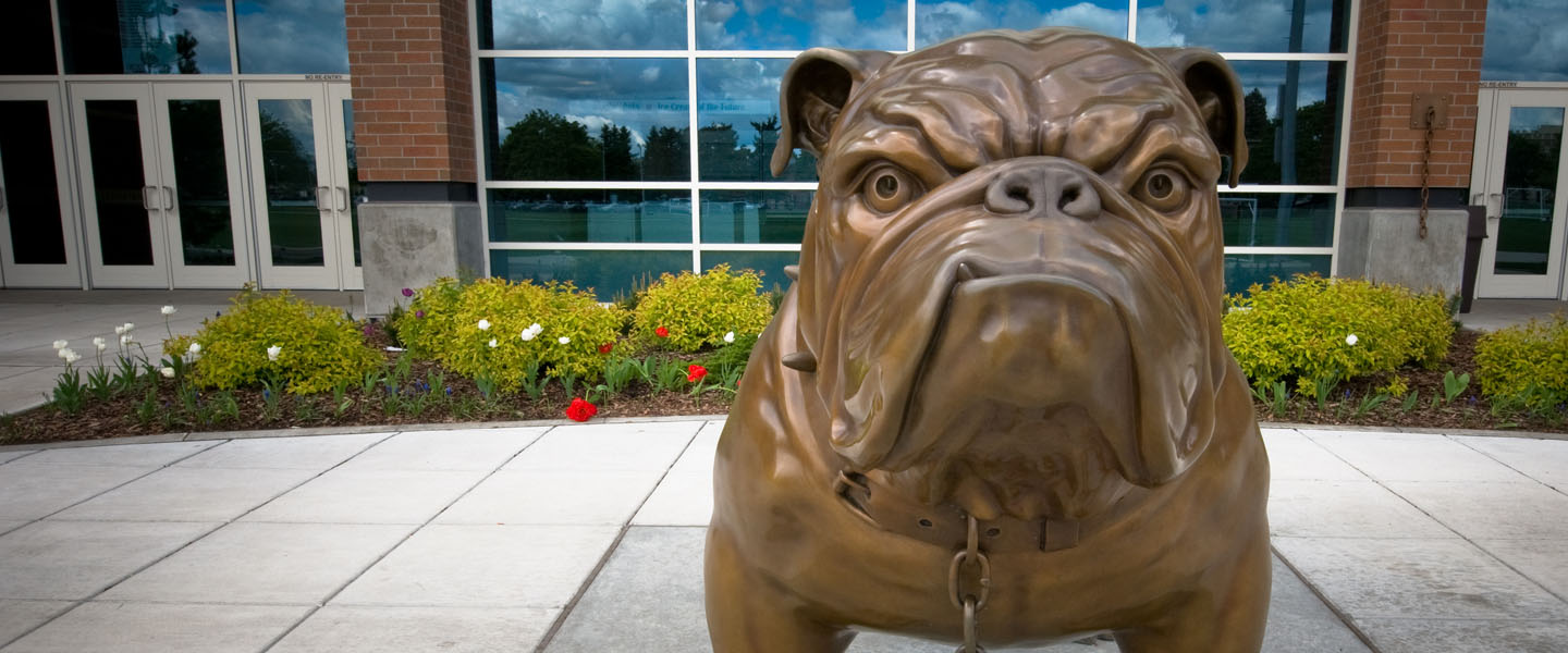 Statue of Spike the Bulldog 