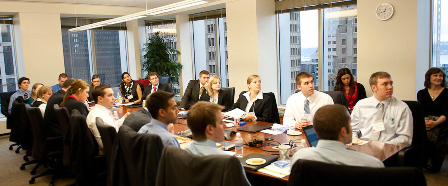 Students at Alumni career trek.