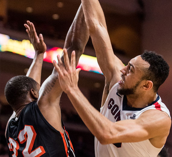 Gonzaga University basketball start Nigel Williams-Goss shooting over a defender during a game in 2017