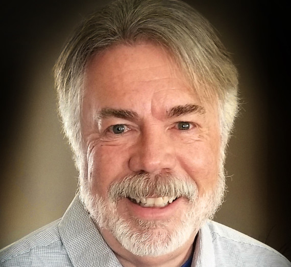 Roger Plothow headshot