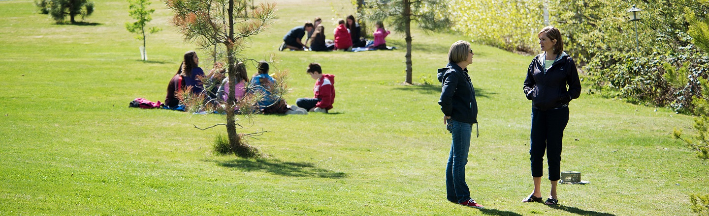 People outside on the Gonzaga campus
