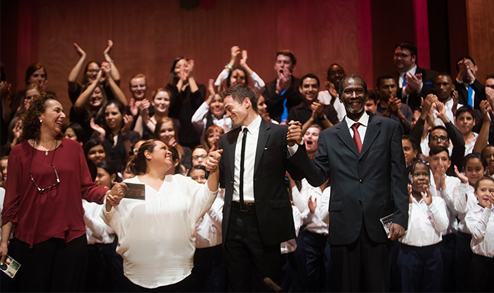 Gonzaga University choir and a choir in Colombia