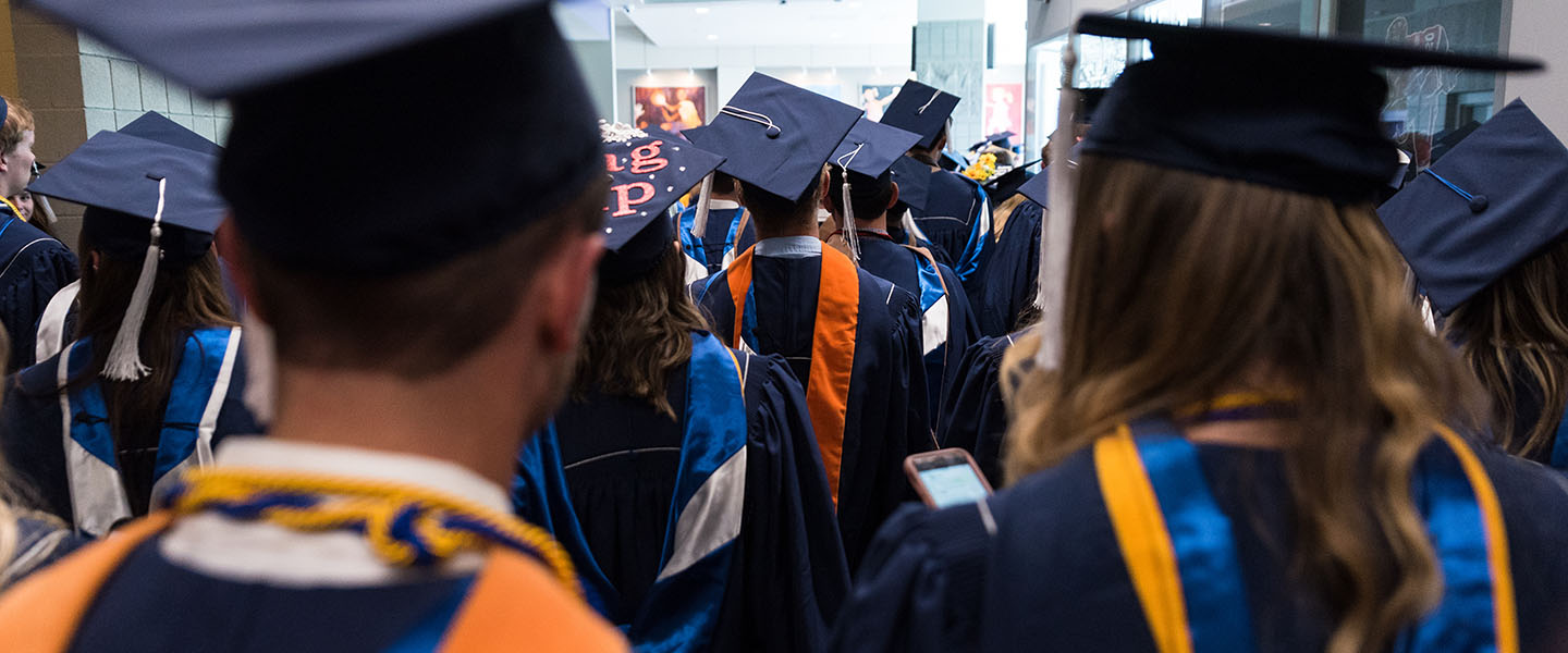 Student studies in Herak